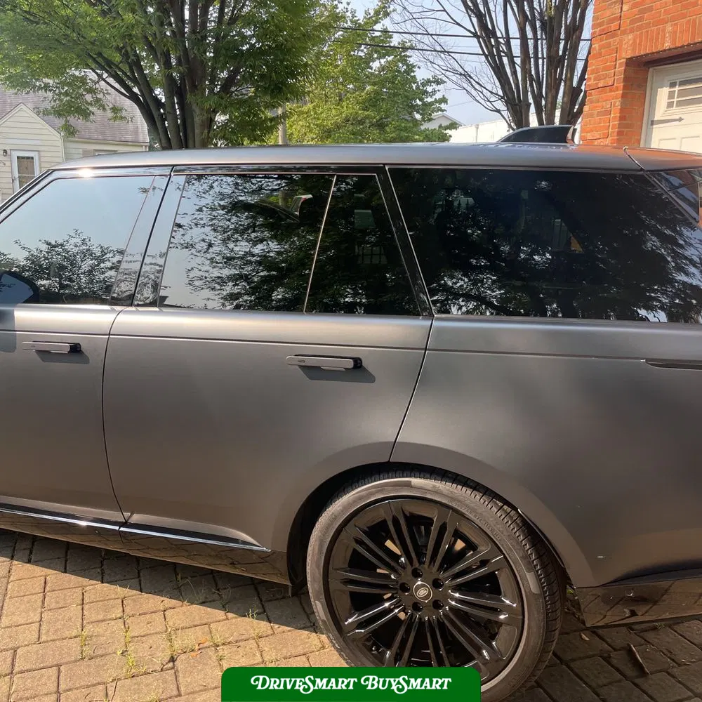 2025 Land Rover Range Rover SE P530