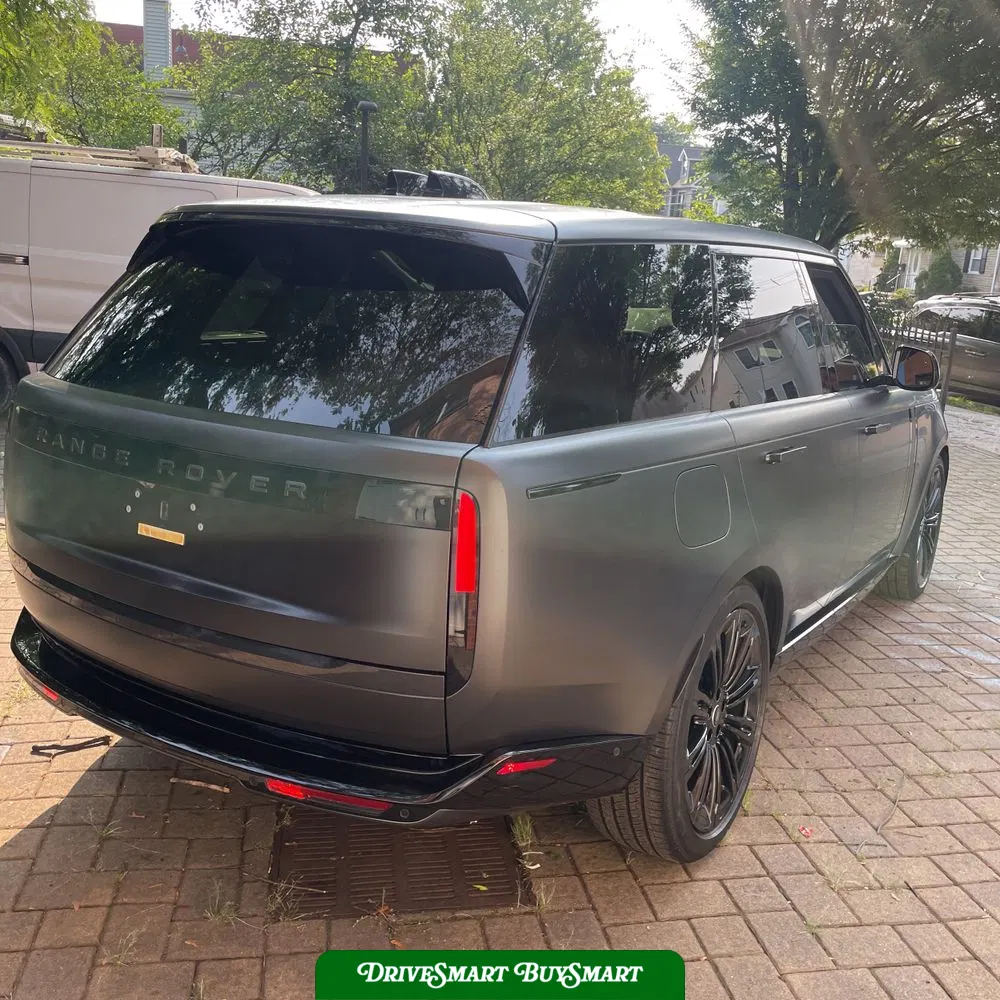 2025 Land Rover Range Rover SE P530
