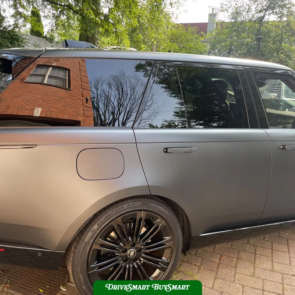 2025 Land Rover Range Rover SE P530