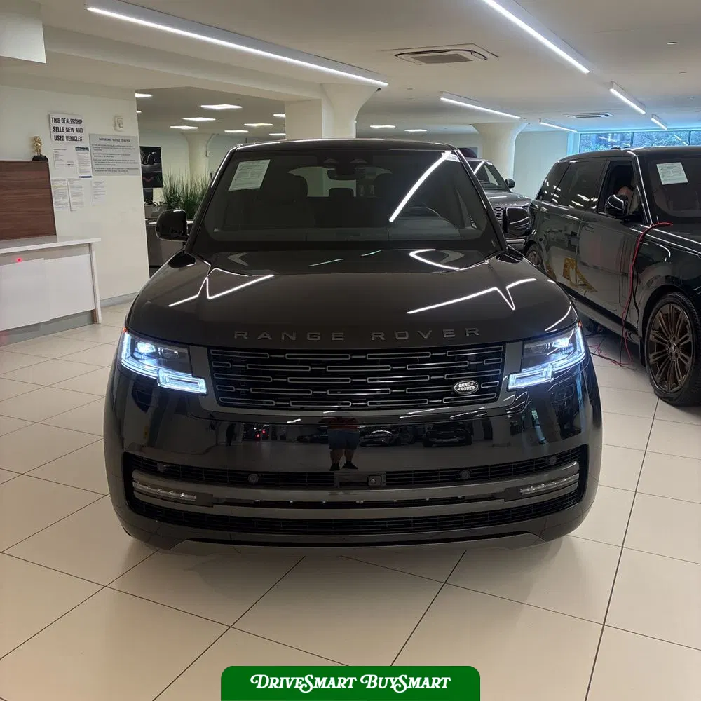 2025 Land Rover Range Rover SE P400
