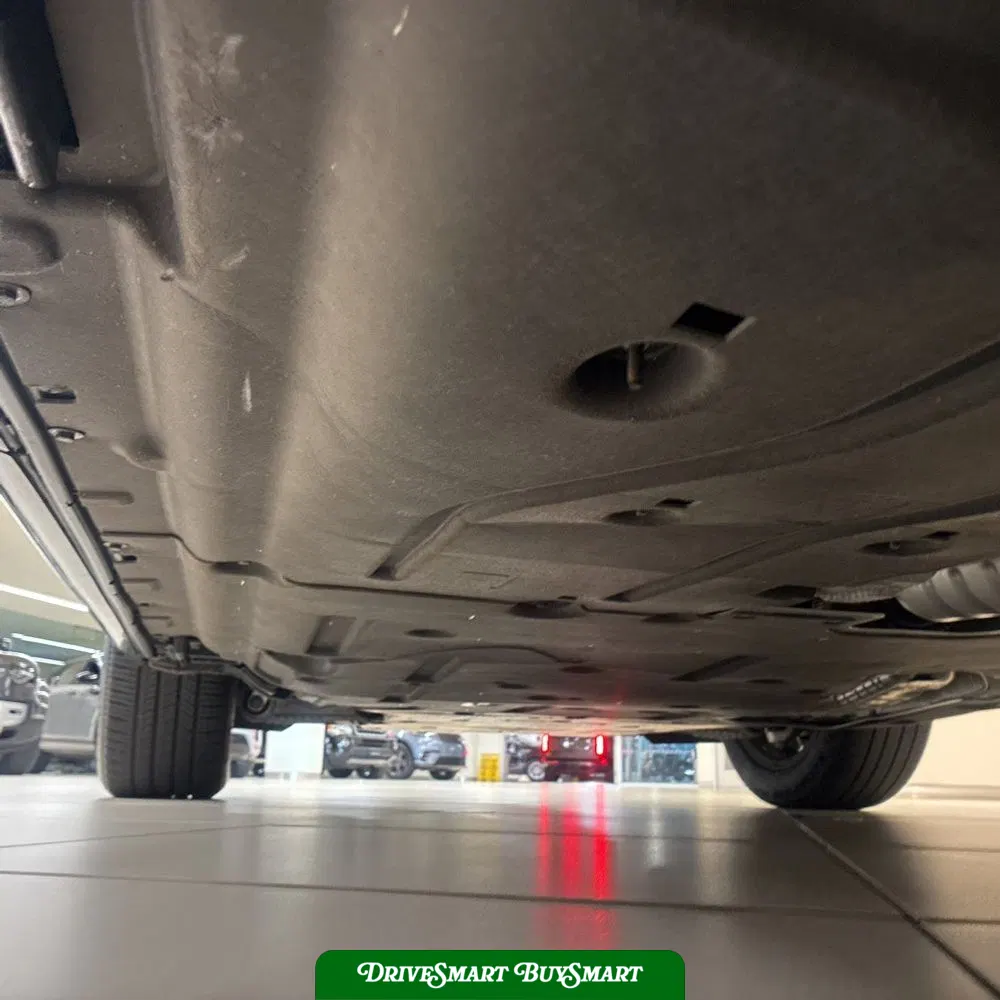 2025 Land Rover Range Rover SE P400