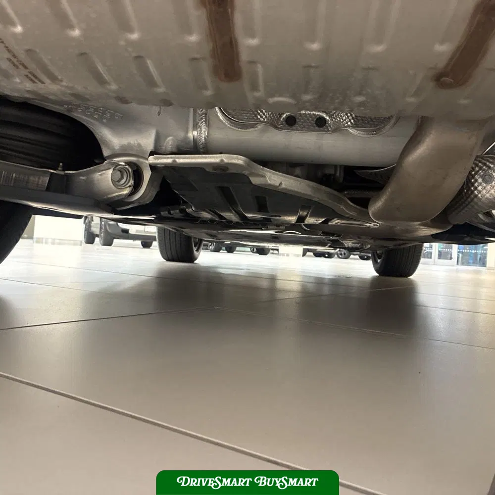 2025 Land Rover Range Rover SE P400