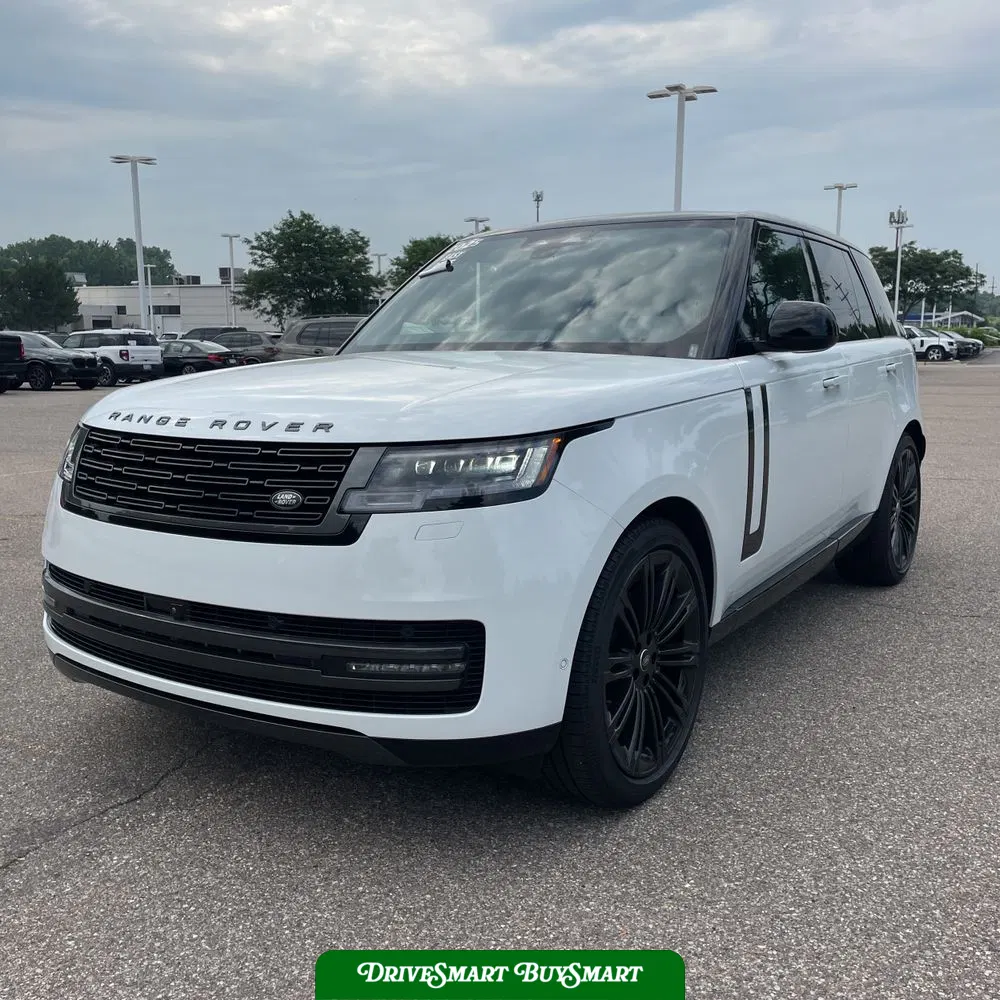 2025 Land Rover Range Rover P400 SE