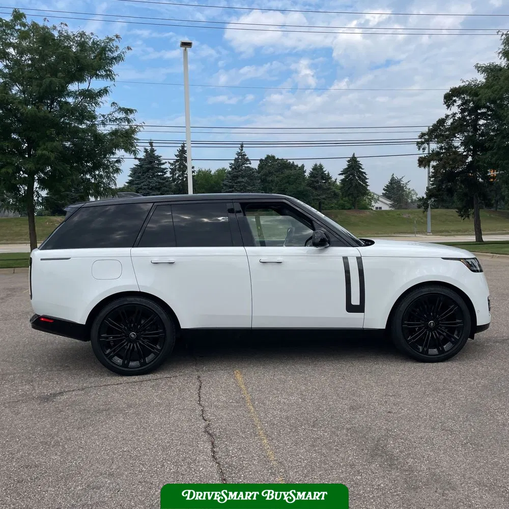 2025 Land Rover Range Rover P400 SE