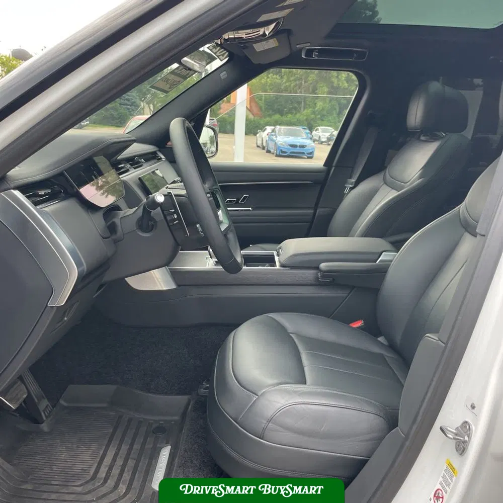 2025 Land Rover Range Rover P400 SE