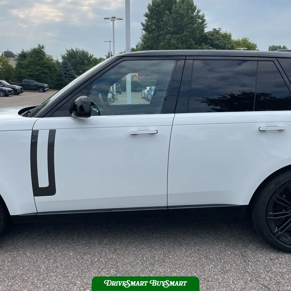 2025 Land Rover Range Rover P400 SE