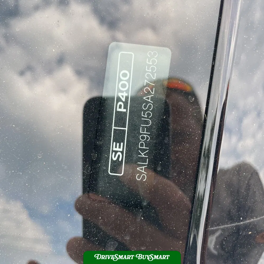 2025 Land Rover Range Rover P400 SE