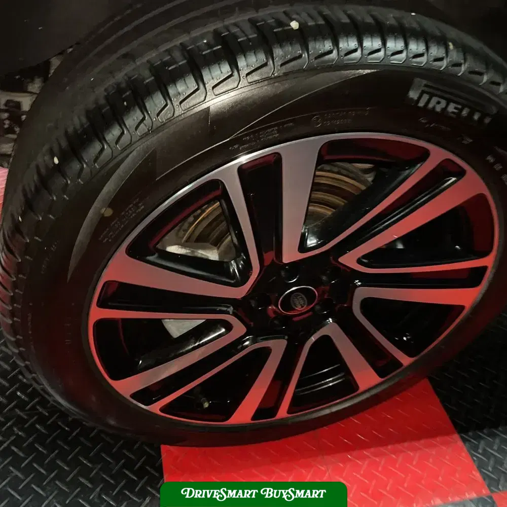 2023 Land Rover Range Rover SE