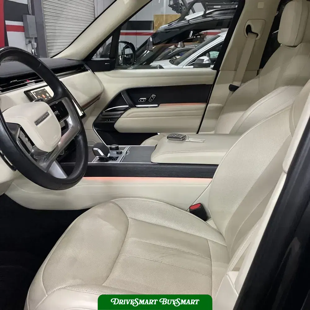 2023 Land Rover Range Rover SE