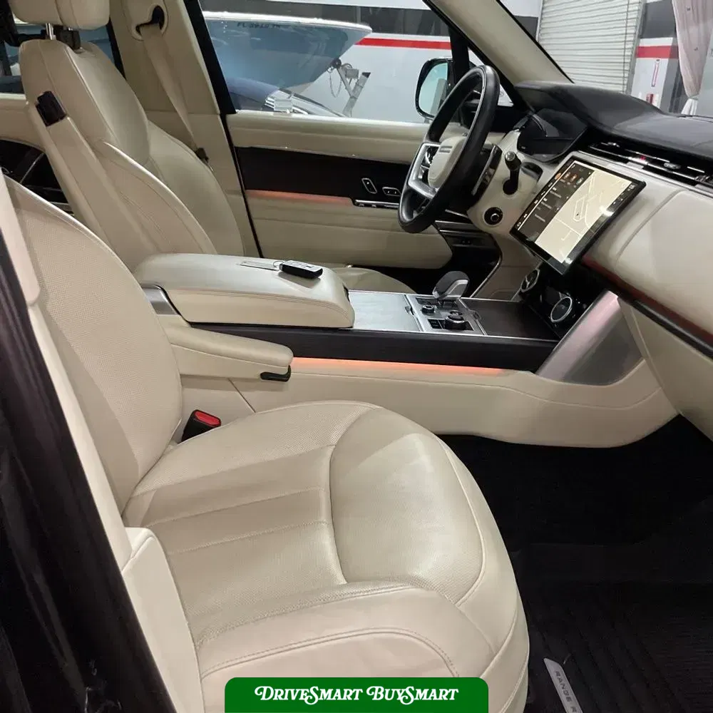 2023 Land Rover Range Rover SE