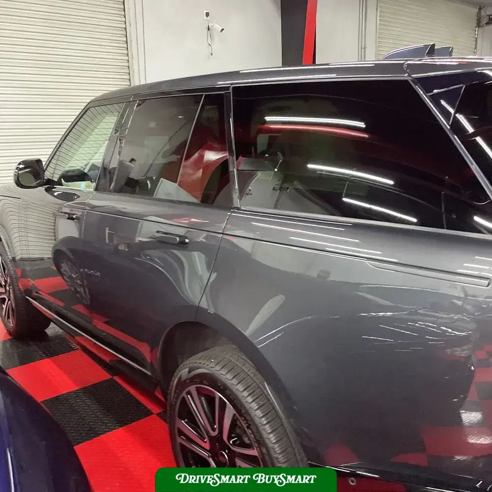 2023 Land Rover Range Rover SE