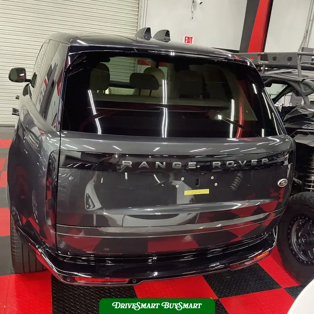 2023 Land Rover Range Rover SE
