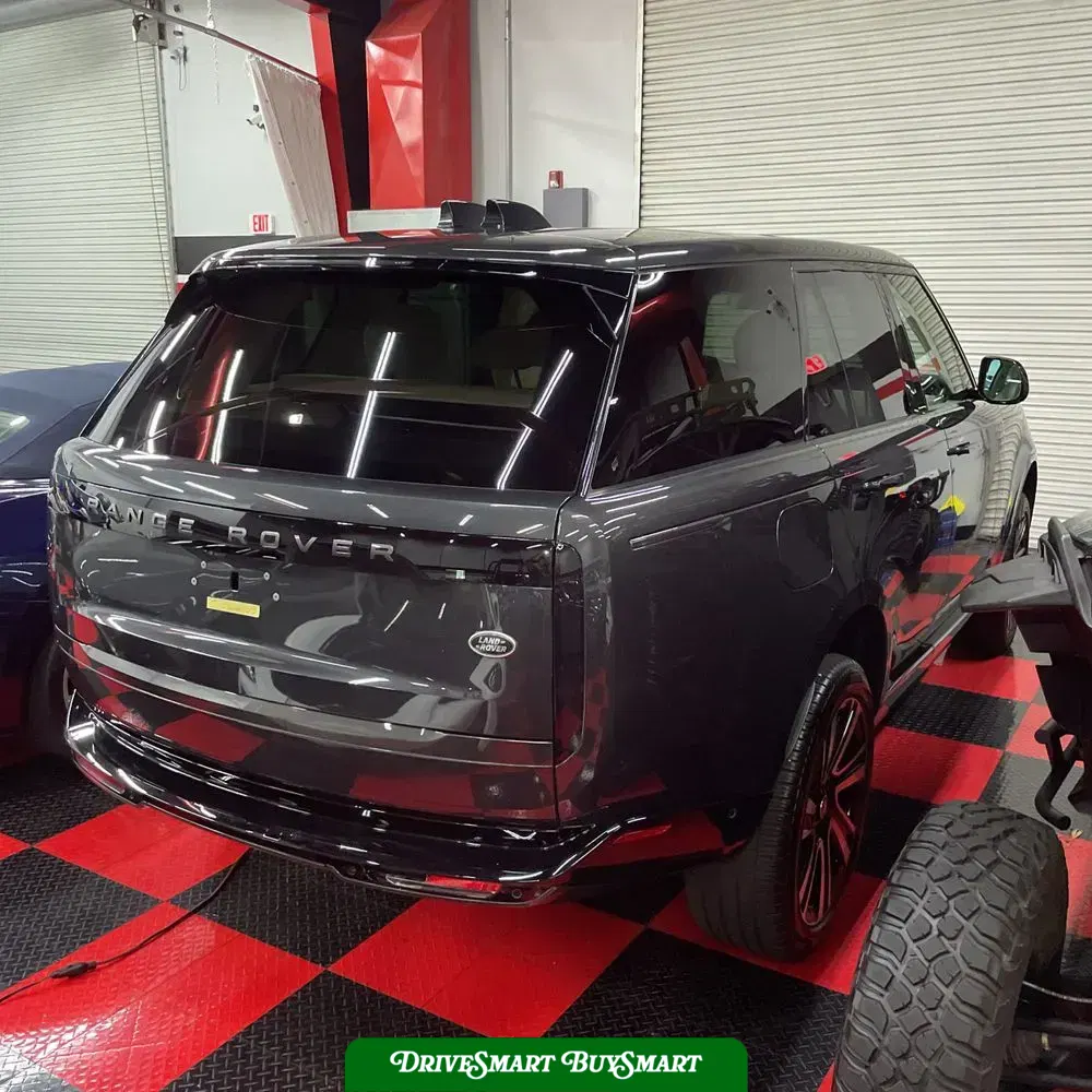 2023 Land Rover Range Rover SE