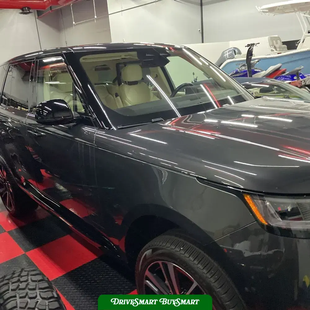 2023 Land Rover Range Rover SE