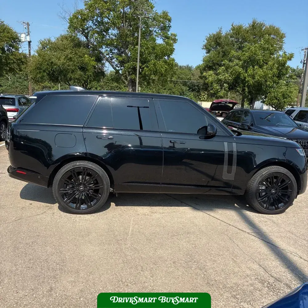 2023 Land Rover Range Rover SE