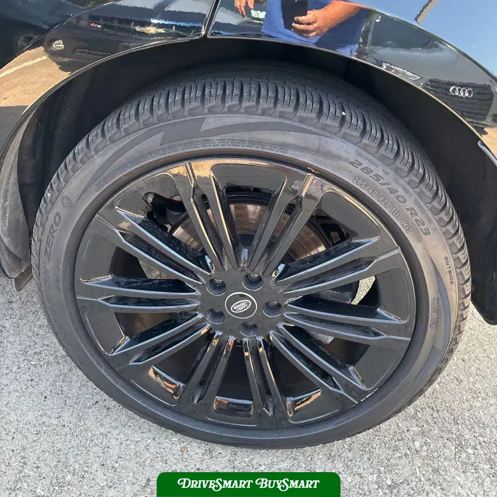 2023 Land Rover Range Rover SE