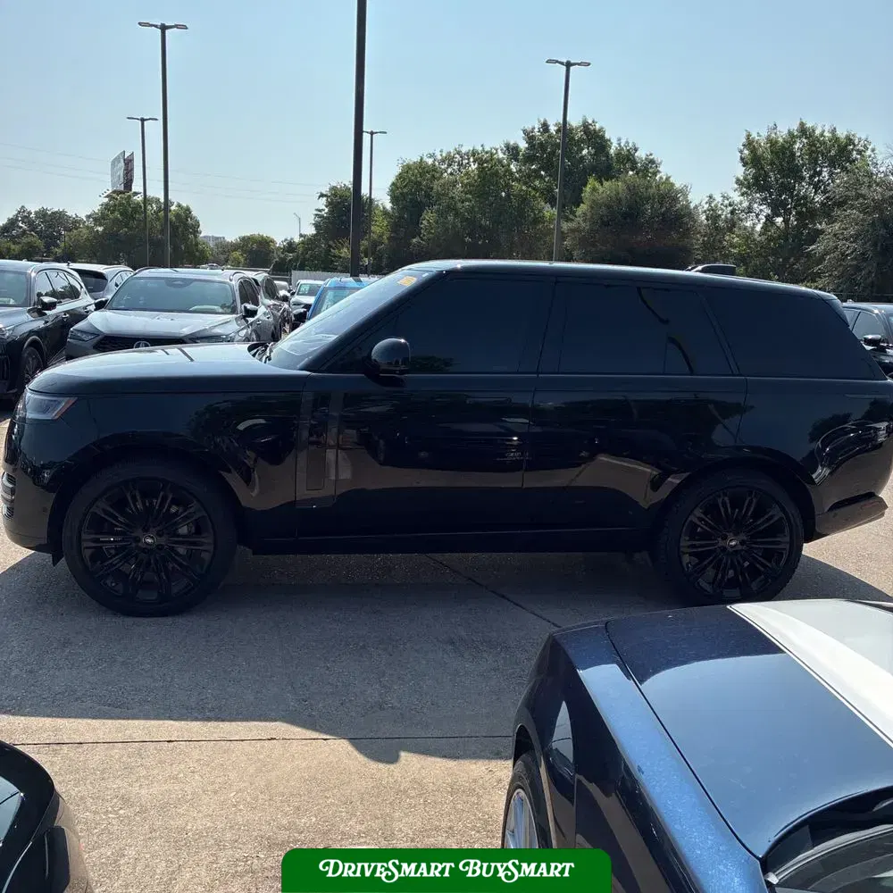2023 Land Rover Range Rover SE
