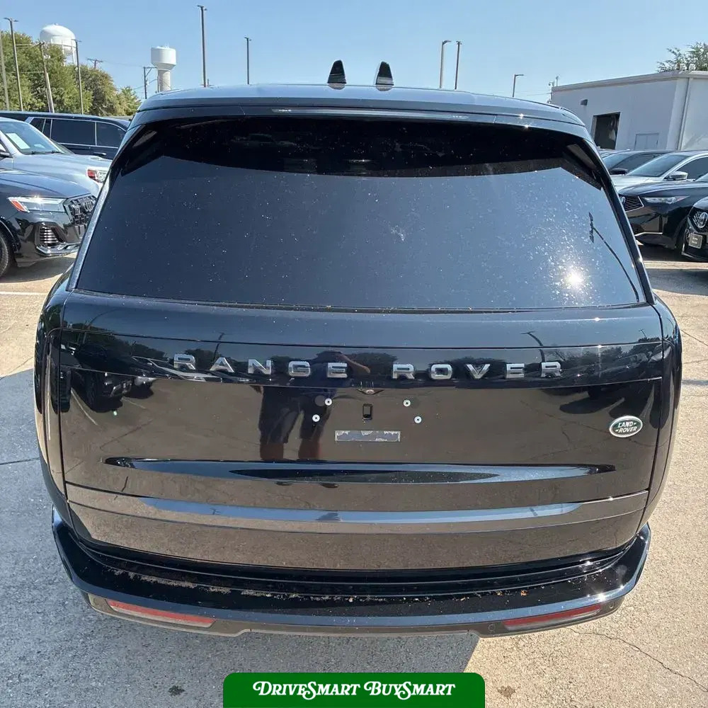 2023 Land Rover Range Rover SE