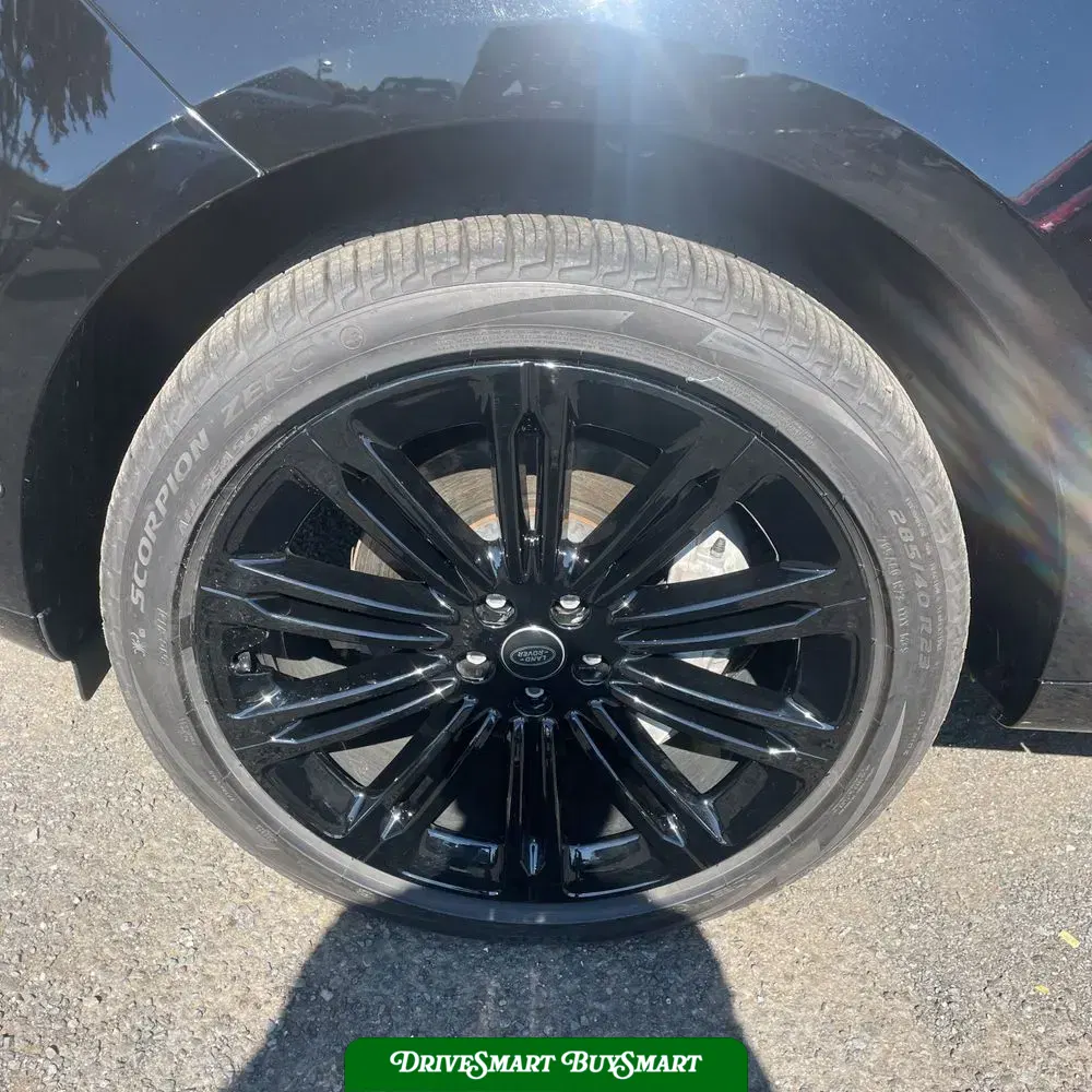 2023 Land Rover Range Rover SE