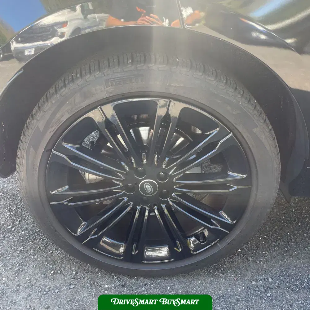 2023 Land Rover Range Rover SE