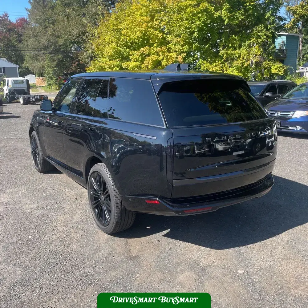 2023 Land Rover Range Rover SE