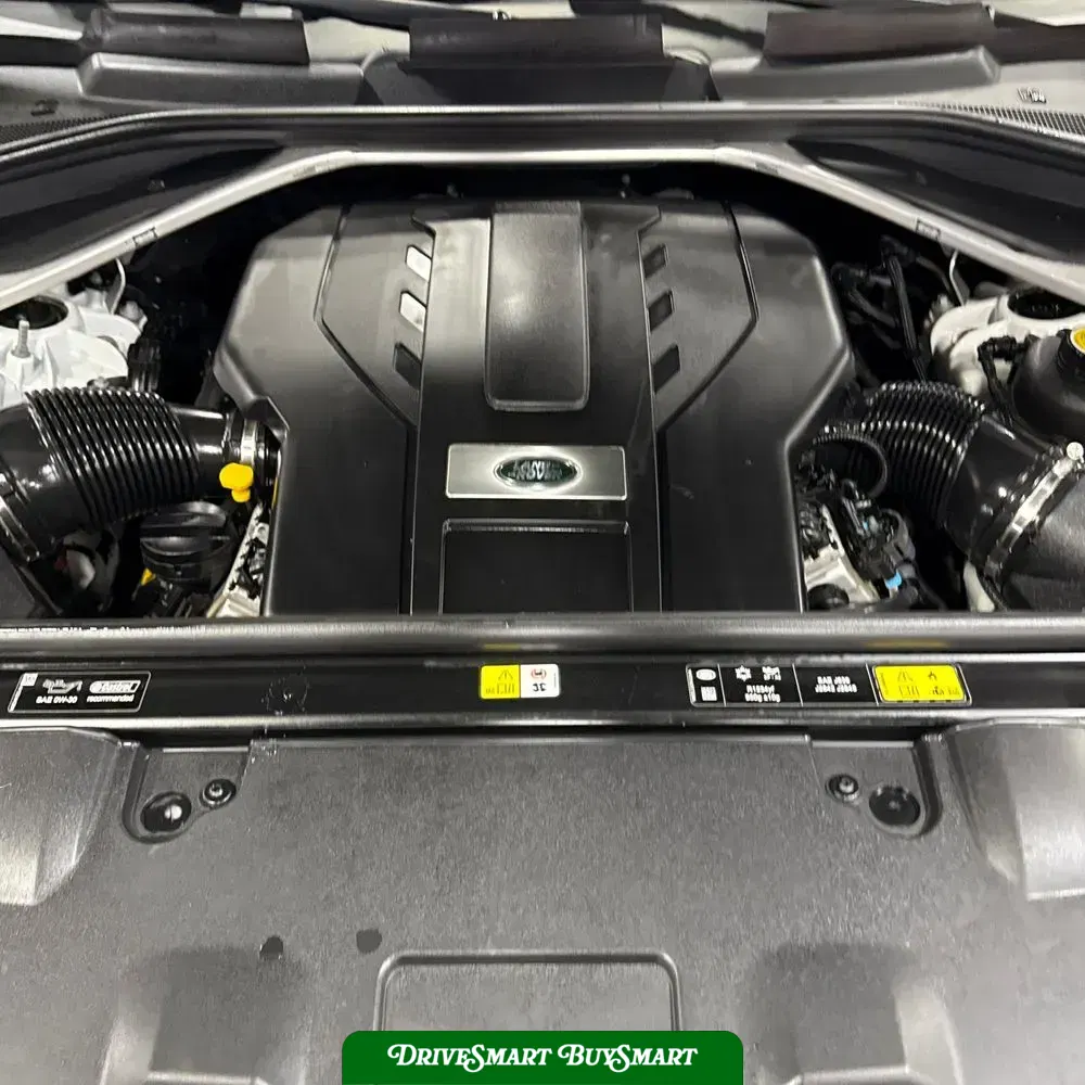 2023 Land Rover Range Rover P530 SE LWB