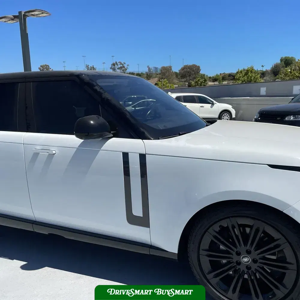 2023 Land Rover Range Rover SE