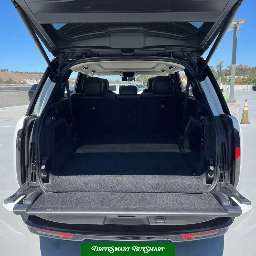 2023 Land Rover Range Rover SE