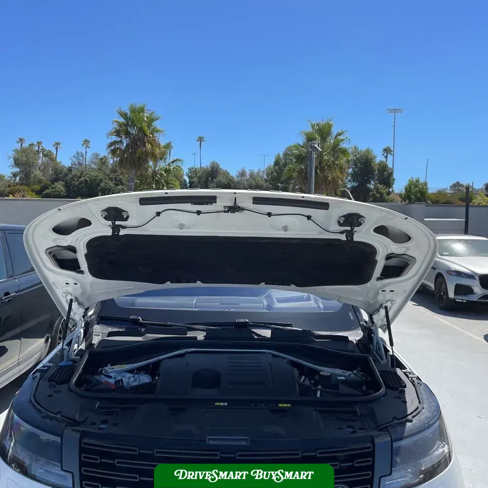 2023 Land Rover Range Rover SE