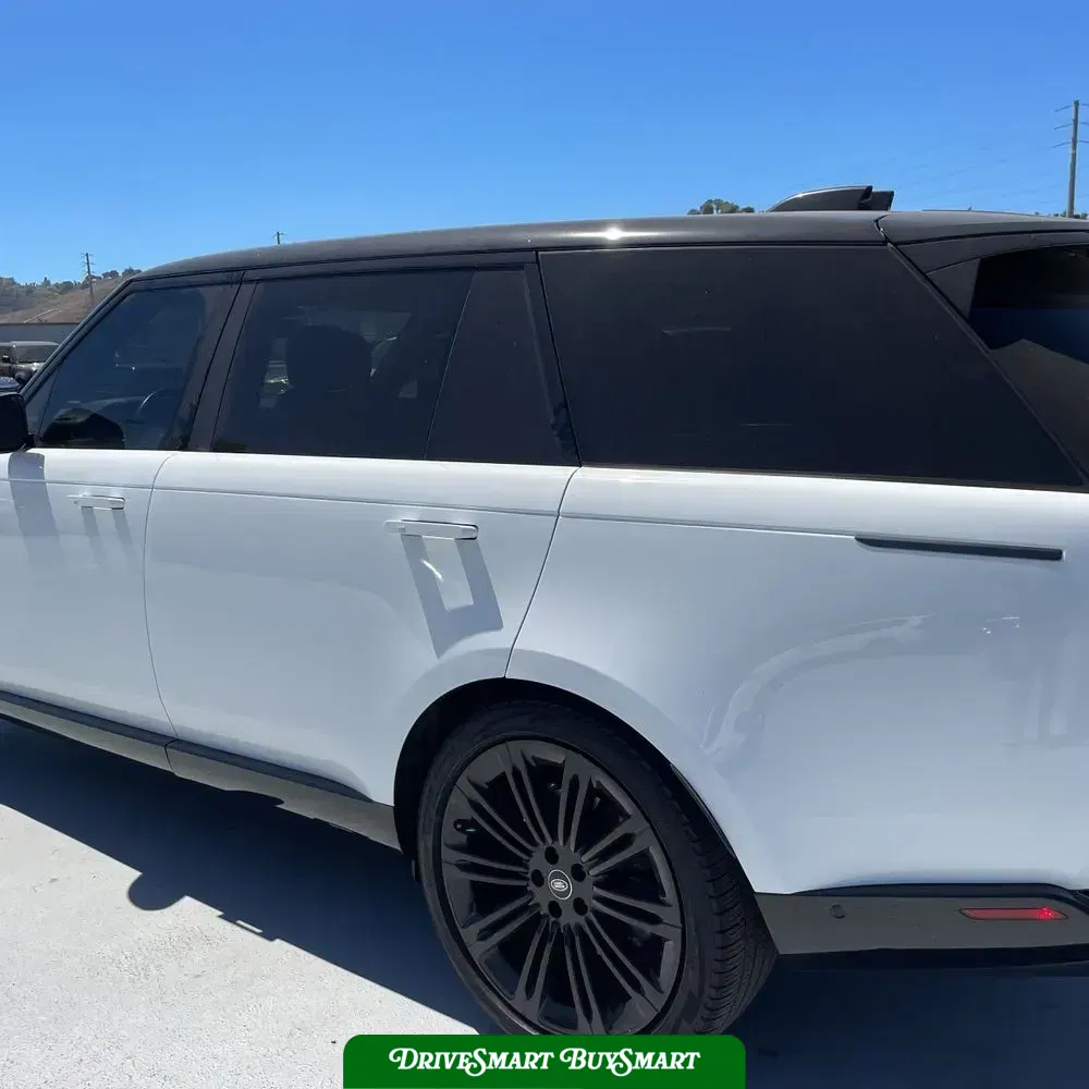 2023 Land Rover Range Rover SE