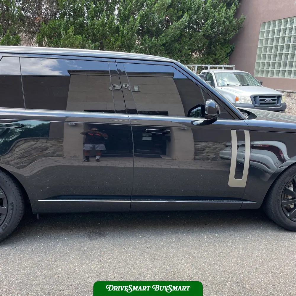 2024 Land Rover Range Rover SE P400