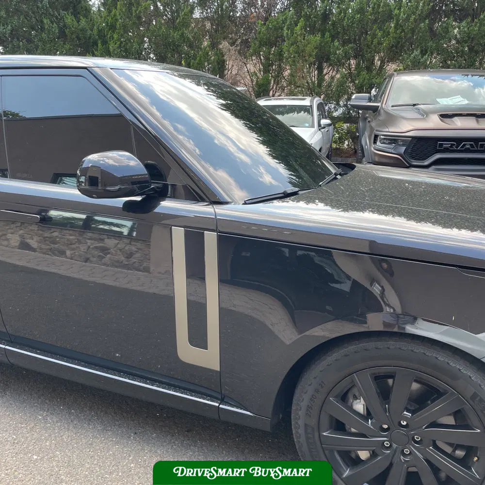 2024 Land Rover Range Rover SE P400