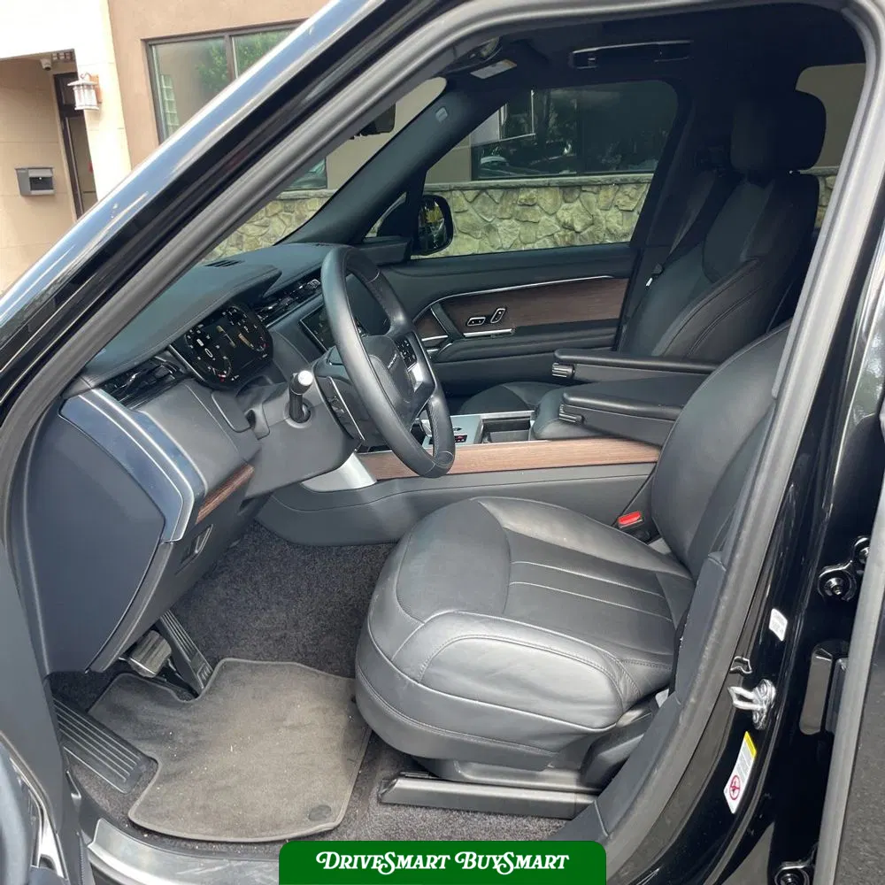 2024 Land Rover Range Rover SE P400