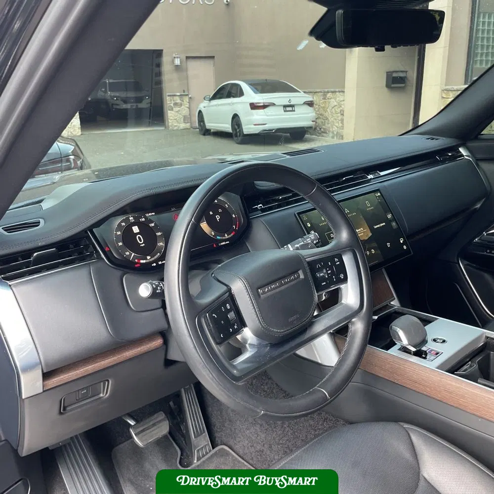2024 Land Rover Range Rover SE P400