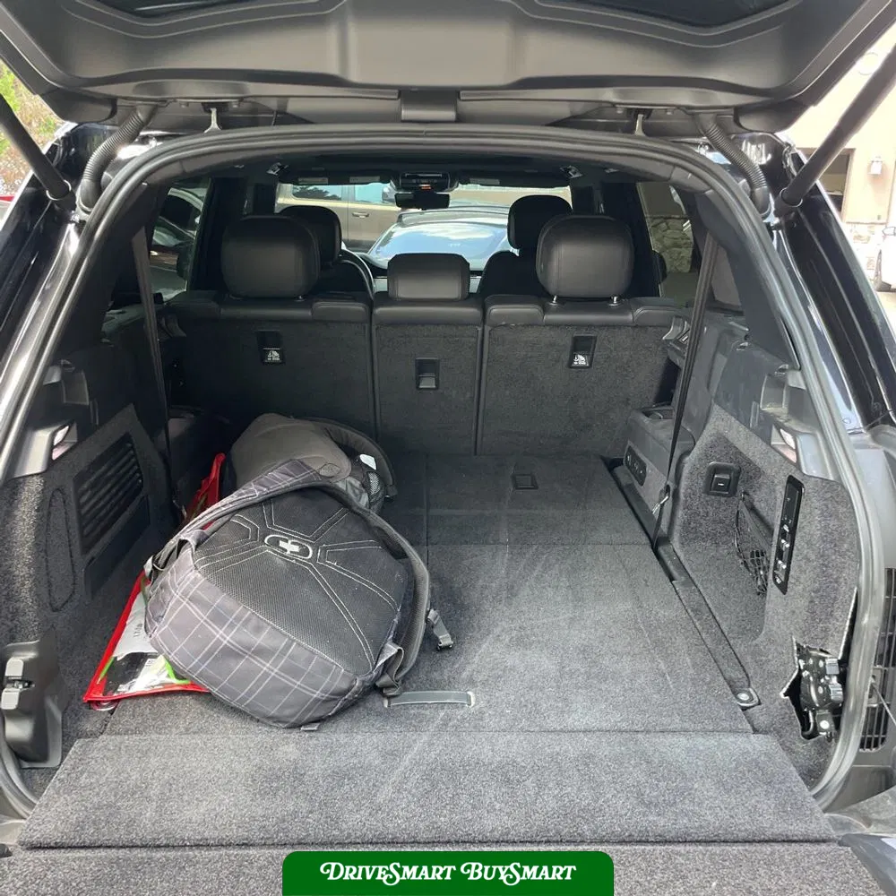 2024 Land Rover Range Rover SE P400