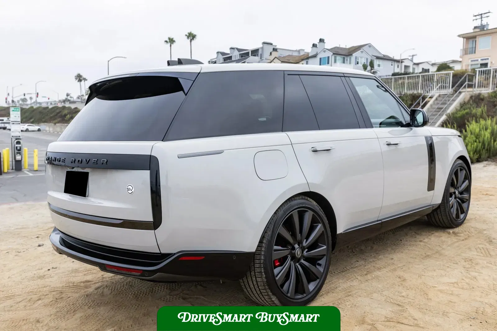 2023 Land Rover Range Rover SV