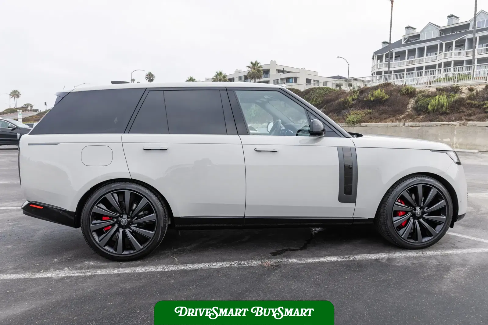 2023 Land Rover Range Rover SV