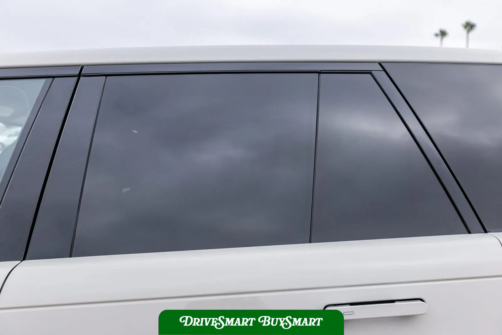 2023 Land Rover Range Rover SV
