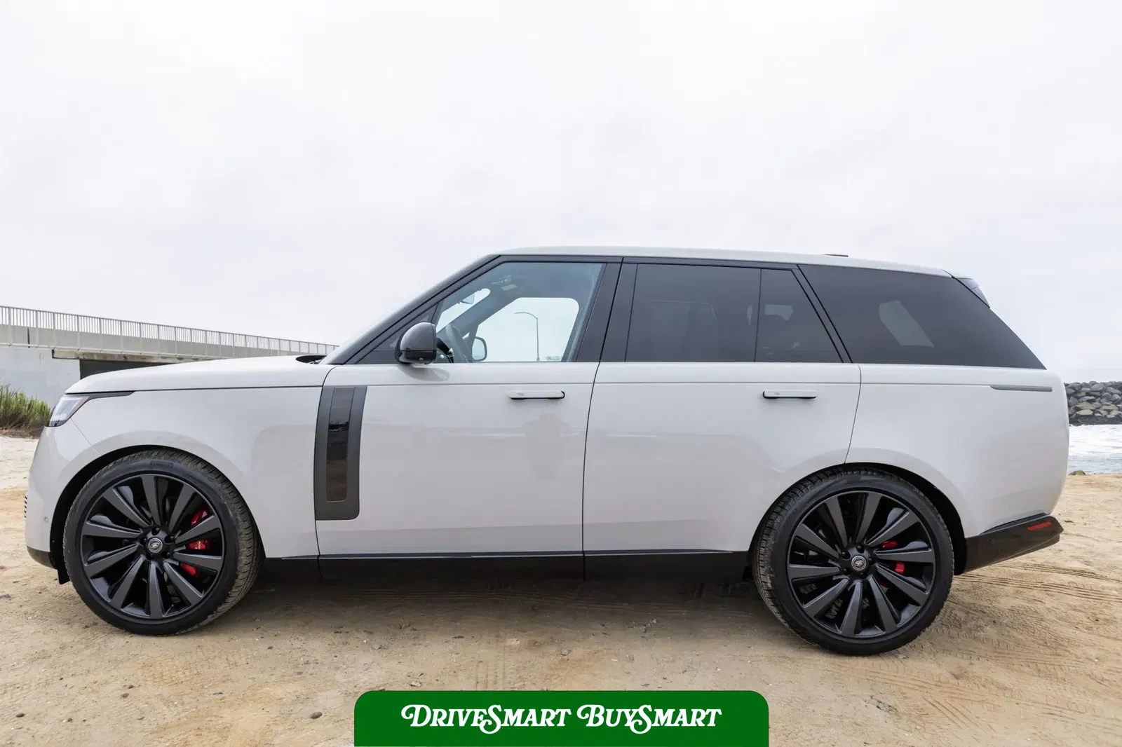 2023 Land Rover Range Rover SV