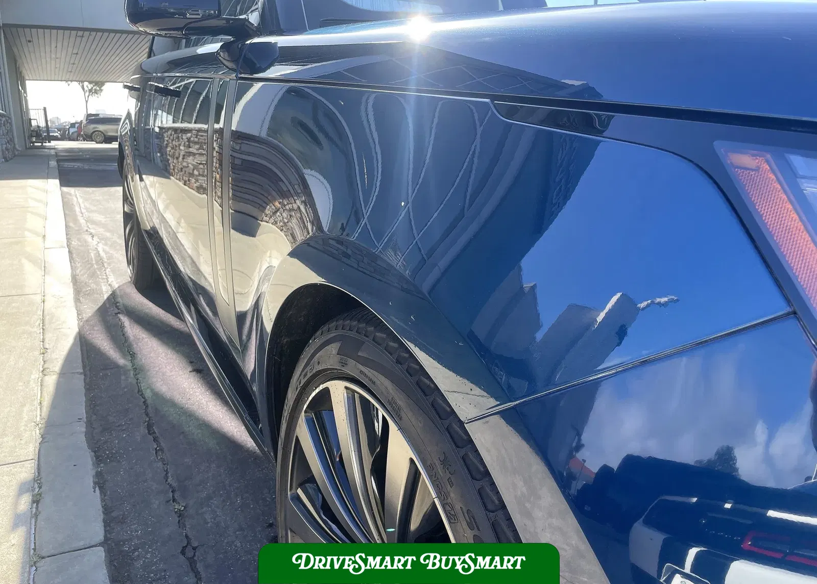 2023 Land Rover Range Rover P530 SV LWB