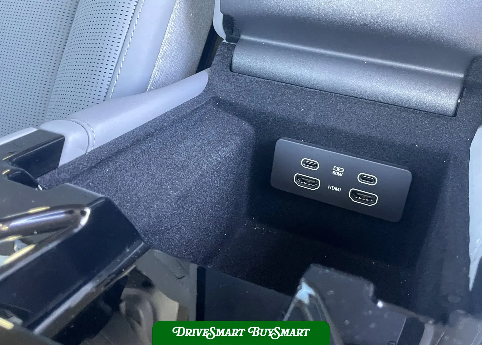 2023 Land Rover Range Rover P530 SV LWB