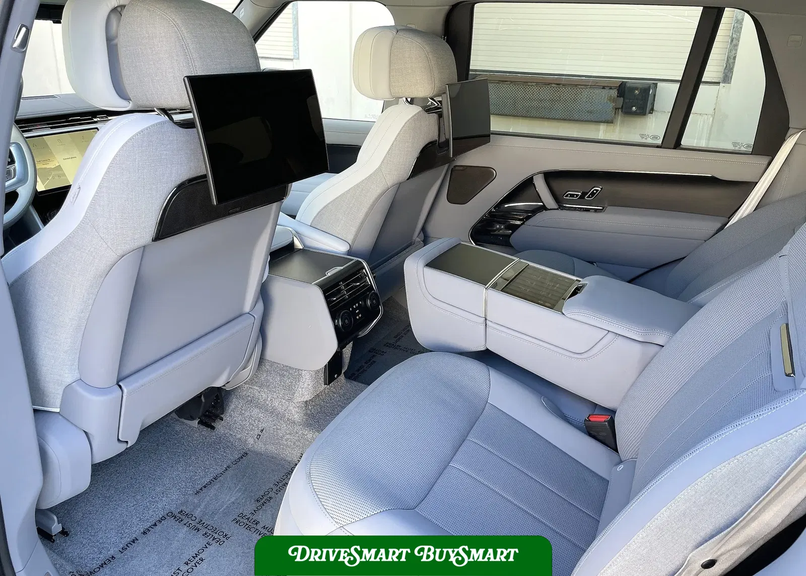 2023 Land Rover Range Rover P530 SV LWB