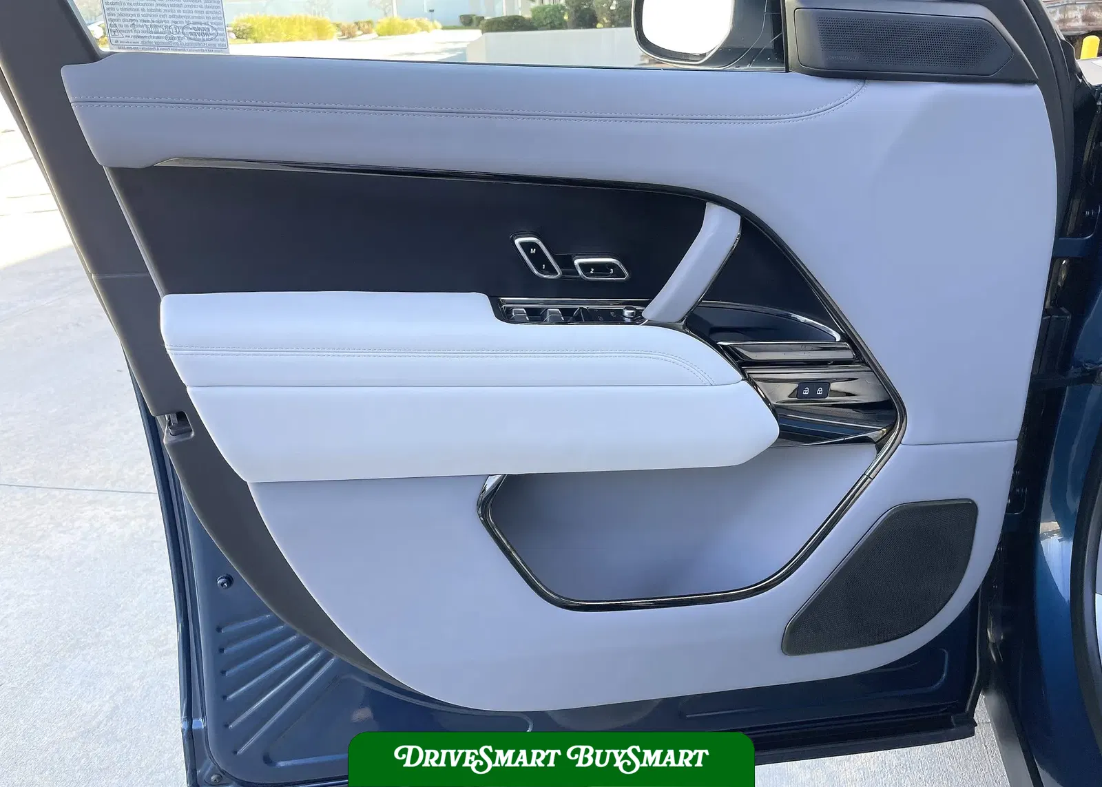 2023 Land Rover Range Rover P530 SV LWB