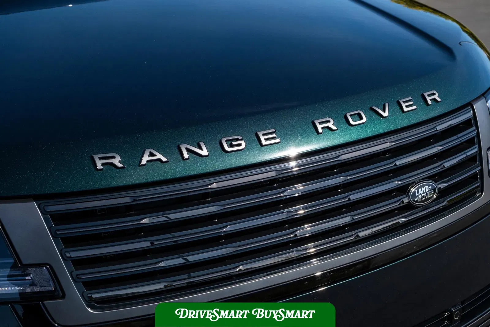 2025 Land Rover Range Rover P615 SV