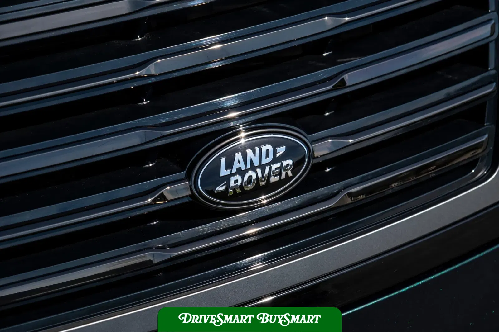 2025 Land Rover Range Rover P615 SV