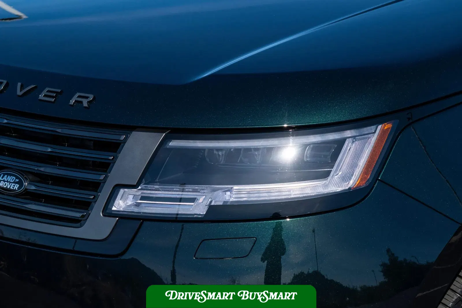 2025 Land Rover Range Rover P615 SV