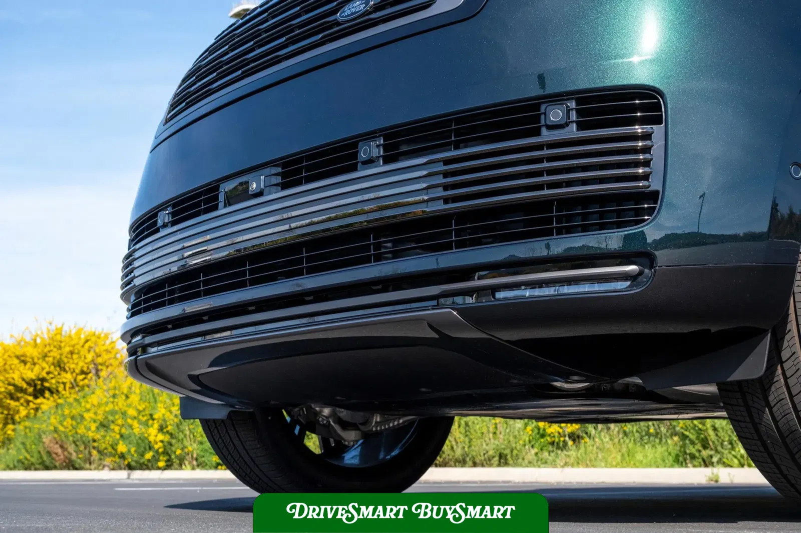 2025 Land Rover Range Rover P615 SV