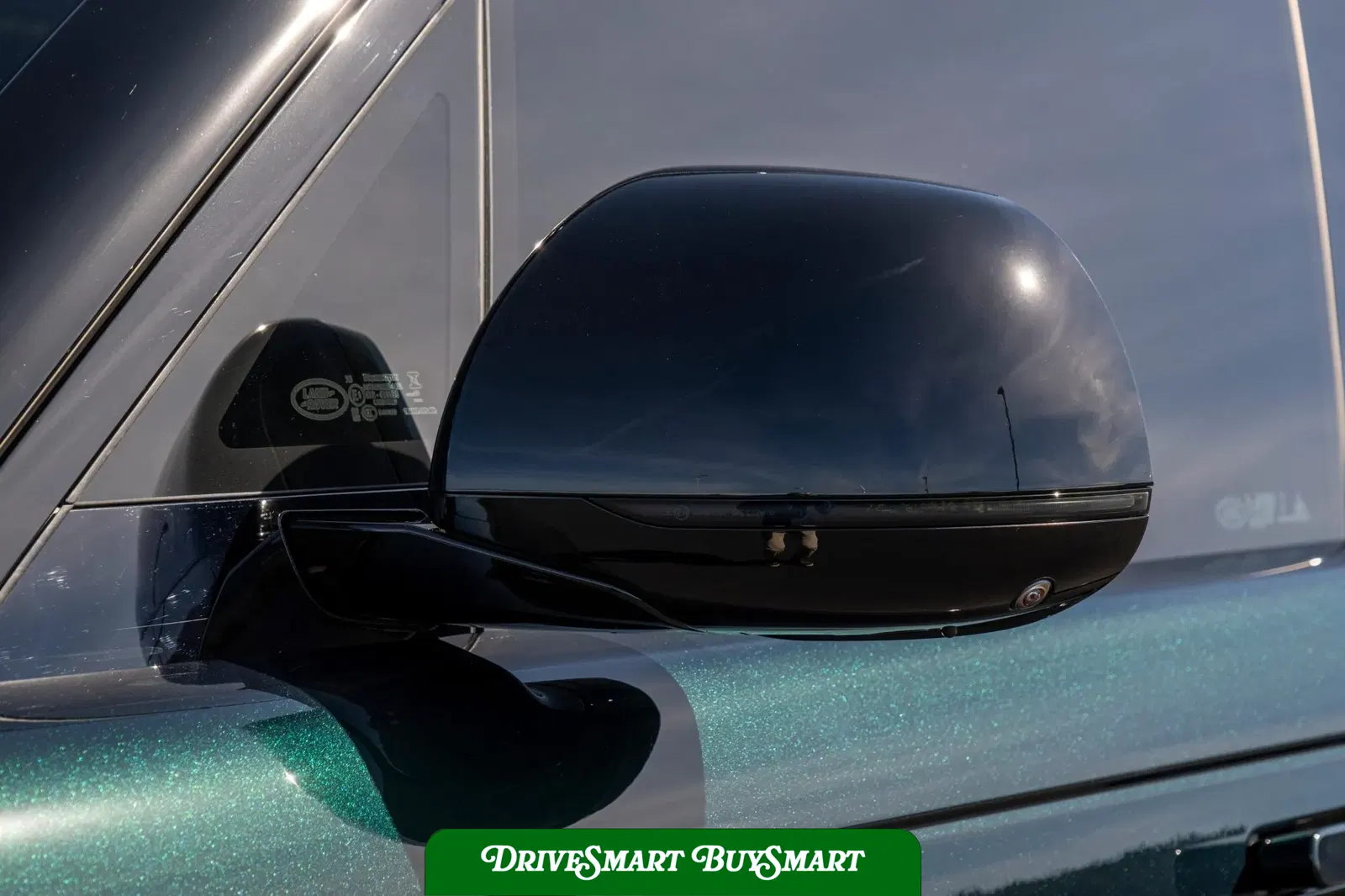 2025 Land Rover Range Rover P615 SV