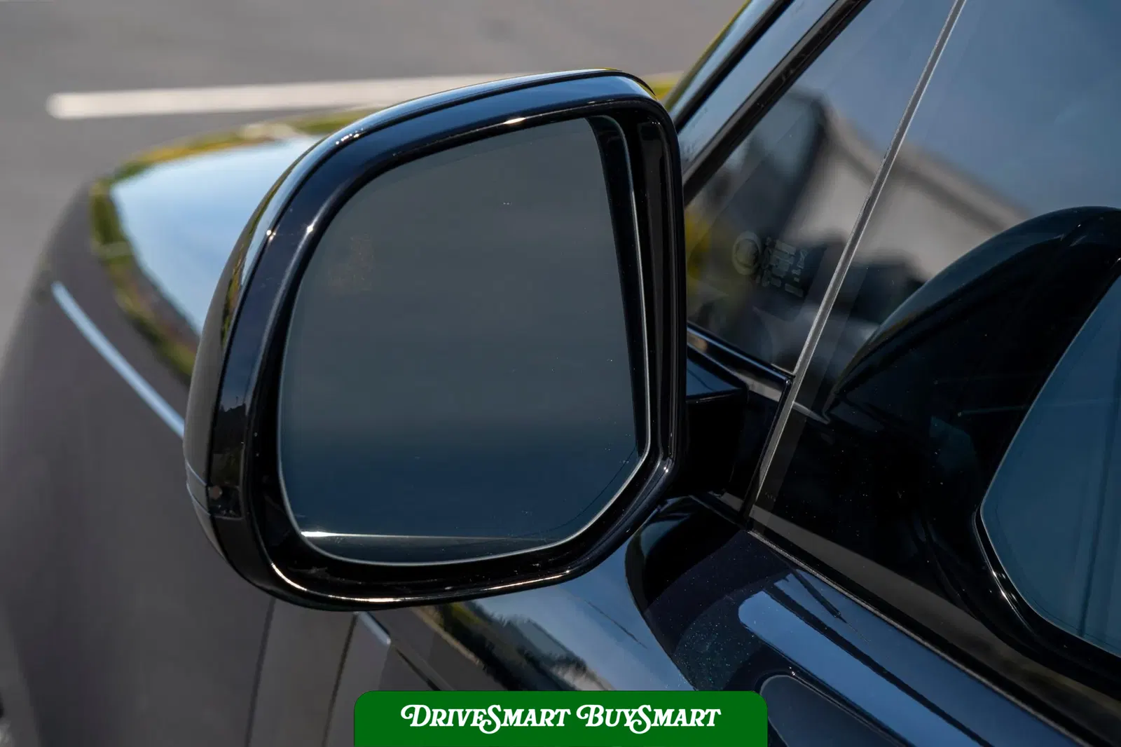 2025 Land Rover Range Rover P615 SV