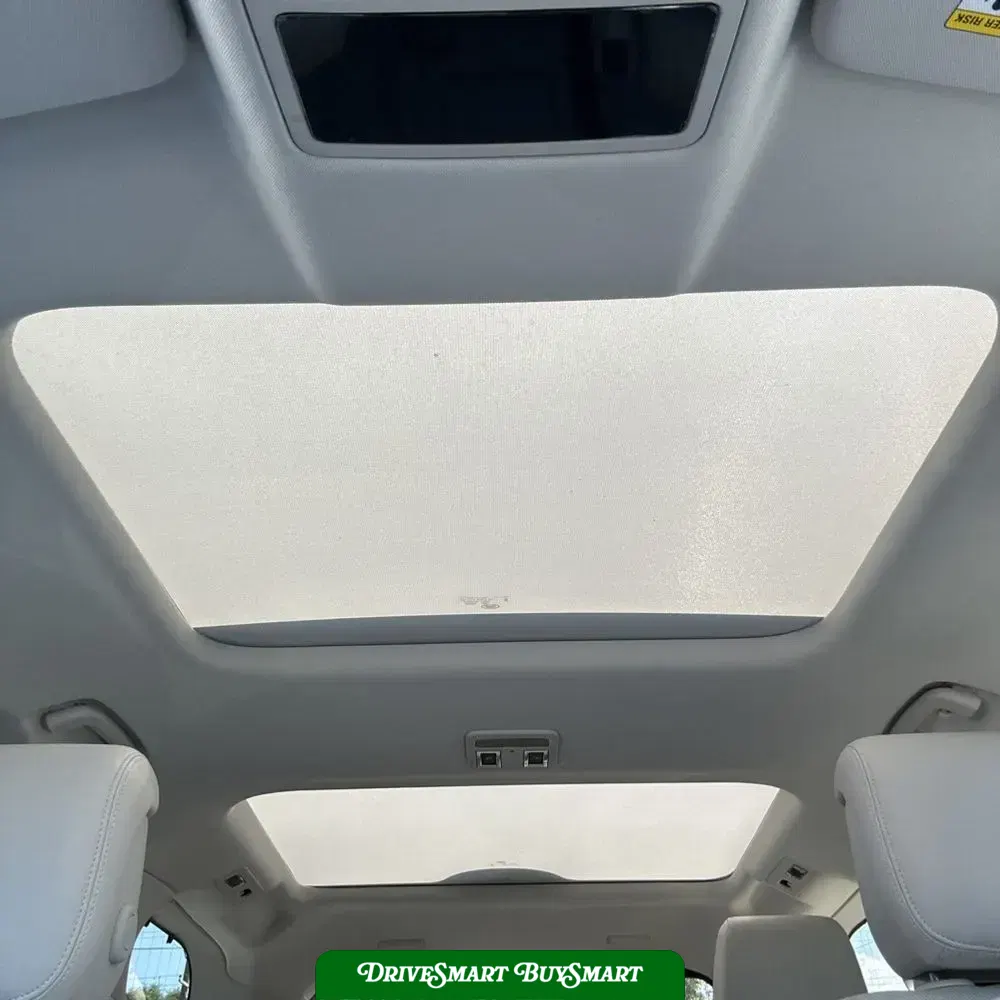 2025 Land Rover Discovery S P300
